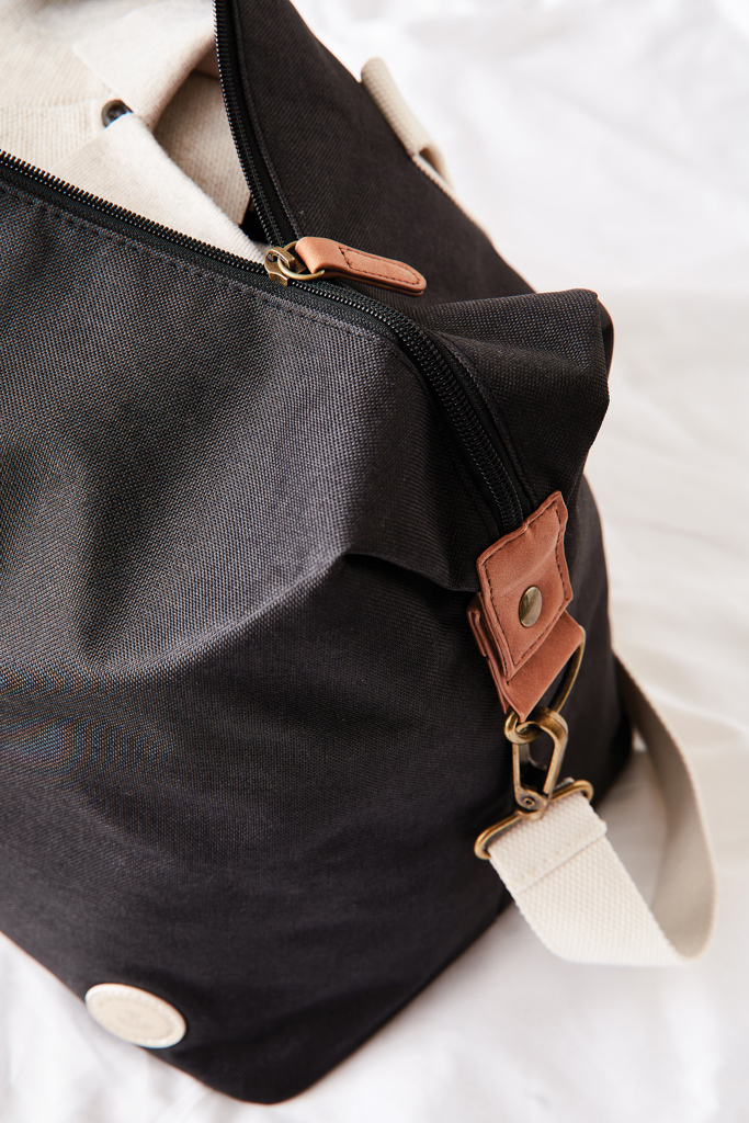 VINGA Sortino Wochenendtasche aus PET mit PU-Details, bestickbar