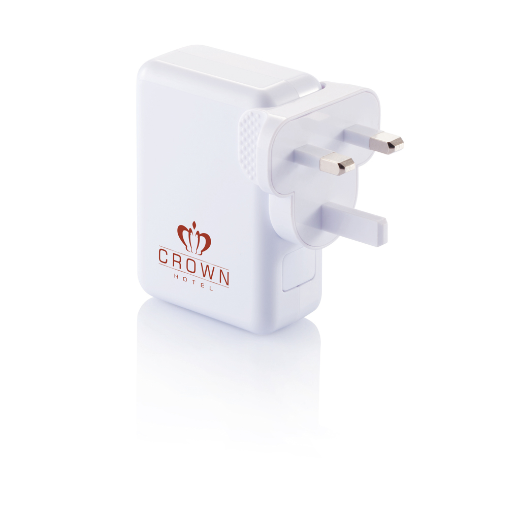 XD Collection Reiseadapter mit 4-fach USB-Anschluss – mit Logo bedruckbar