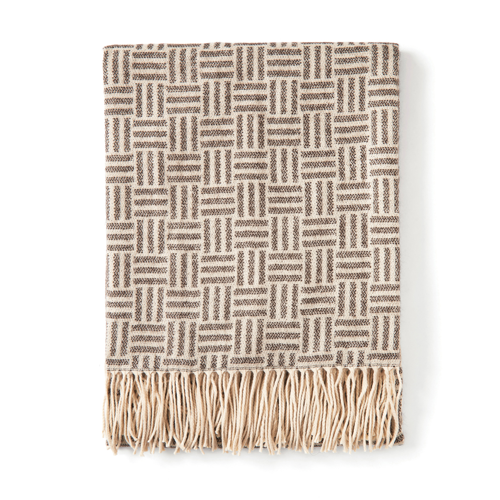 VINGA Lenox Jacquard-Decke 130 × 170 cm aus Acryl, bestickbar VINGA Lenox Jacquard-Decke 130 × 170 cm aus Acryl, bestickbar