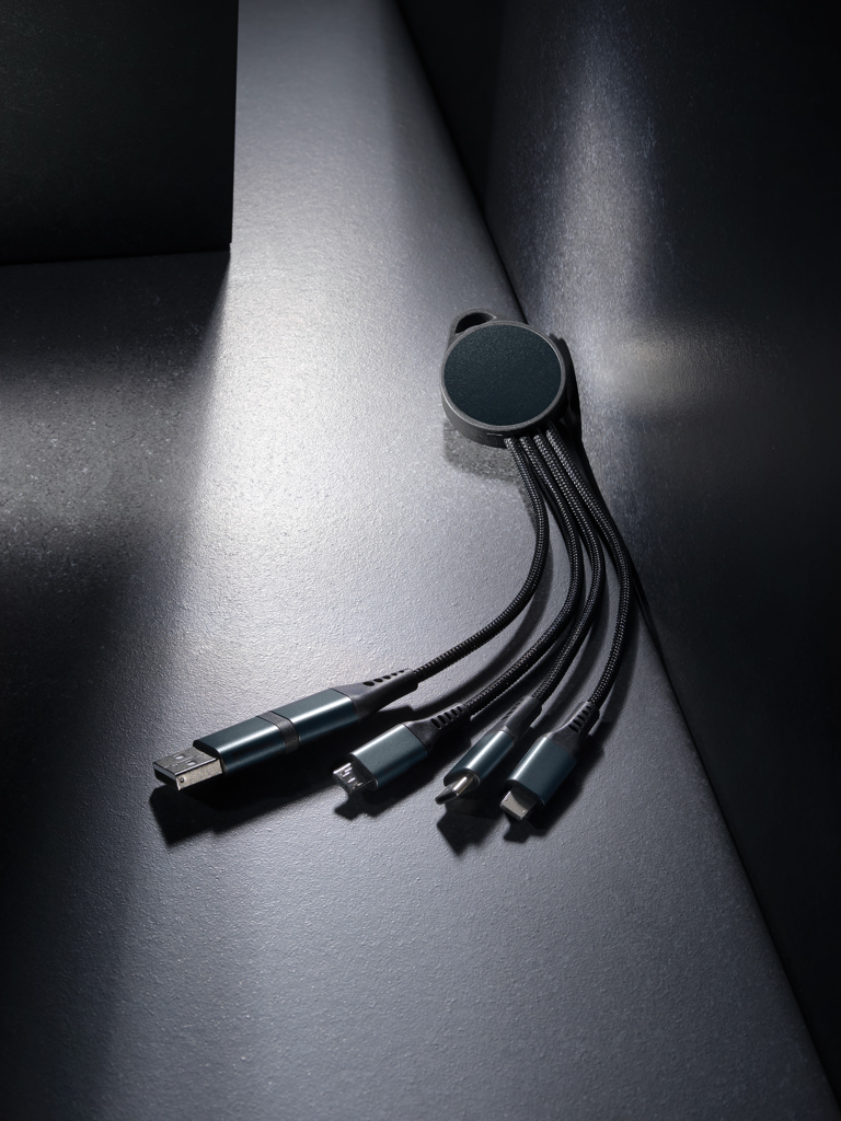 Terra 6-in-1 RCS Aluminium Kabel – Innovatives Gadget für Events Terra 6-in-1 RCS Aluminium Kabel – Innovatives Gadget für Events