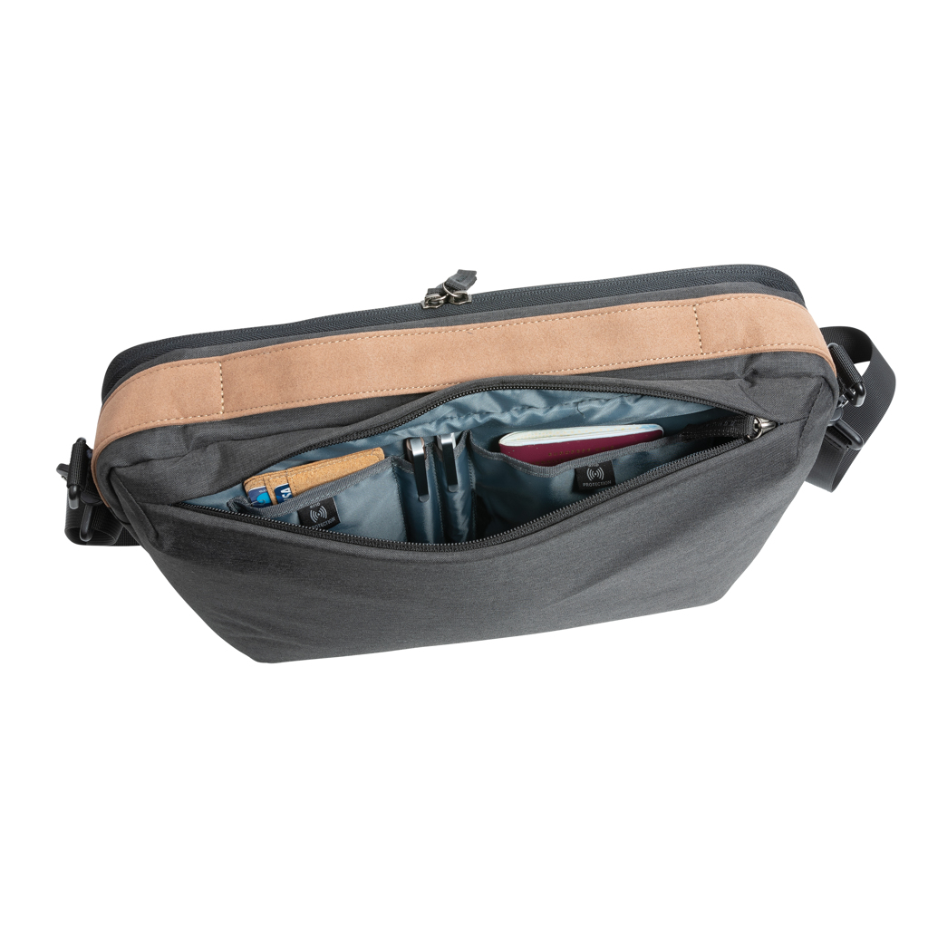 XD Xclusive Impact AWARE 15,6 Zoll Laptoptasche aus recyceltem PET