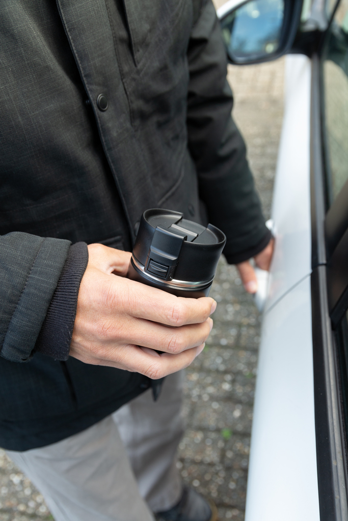 Keramik-Pur Vakuumbecher Edelstahl, auslaufsicher – schwarz Keramik-Pur Vakuumbecher Edelstahl, auslaufsicher – schwarz