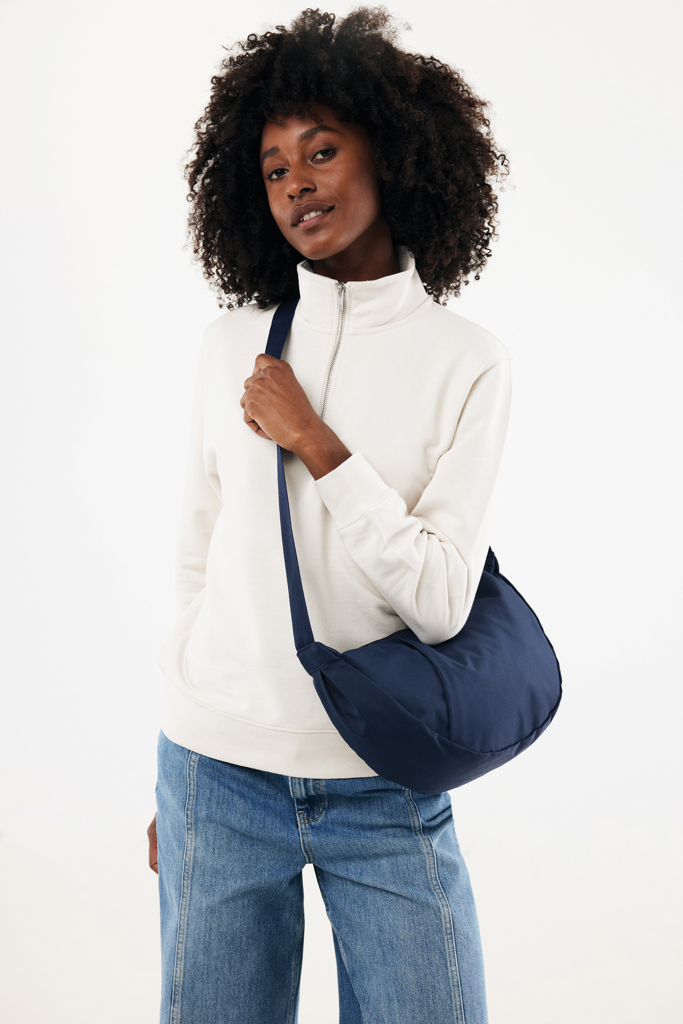 Crescent XL AWARE RPET Crossbody Sling Tasche bedruckbar Crescent XL AWARE RPET Crossbody Sling Tasche bedruckbar