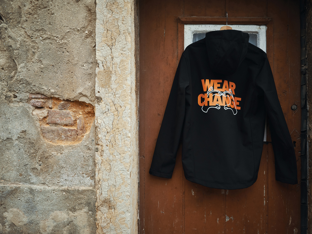 IQONIQ Makalu Herren-Softshelljacke aus 100% recyceltem Material mit Logo-Veredelung