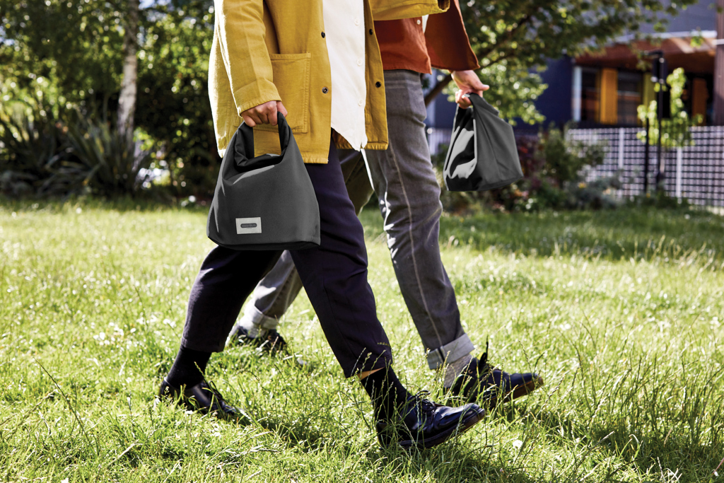 Black+Blum isolierte Lunch- und Kühltasche 6,7 L aus recyceltem PET, bedruckbar im Siebdruck-Transfer