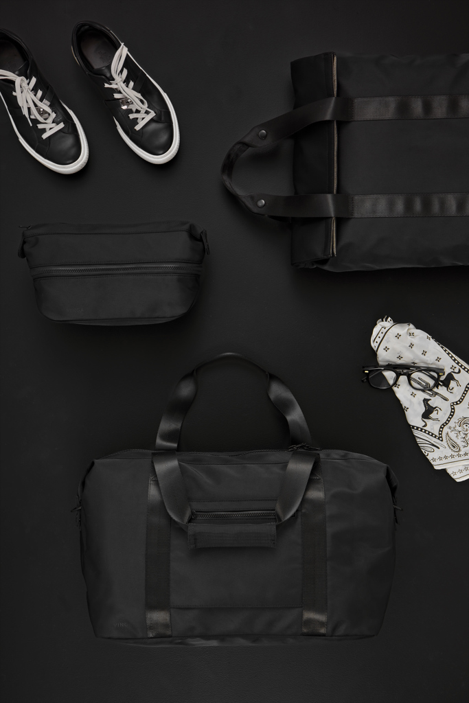 VINGA Baltimore Neo RCS erweiterbare Kulturtasche 5,5–7 l mit Logo
