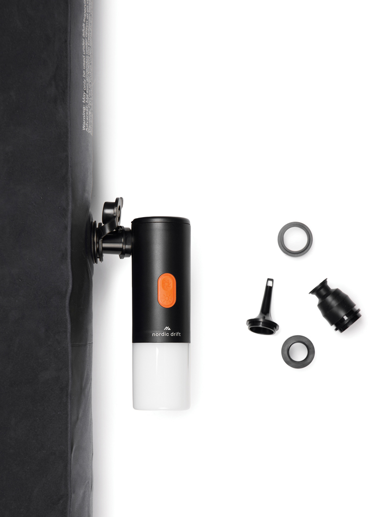 Nordic Drift Titan 2-in-1-Luftpumpe und Campinglampe mit Logo (Tampondruck)