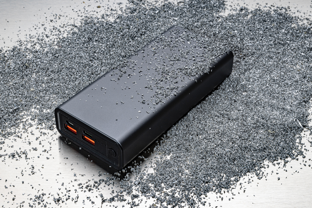 Terra 20.000 mAh 20 W Powerbank aus RCS-recyceltem Aluminium – mit Logo veredelbar Terra 20.000 mAh 20 W Powerbank aus RCS-recyceltem Aluminium – mit Logo veredelbar