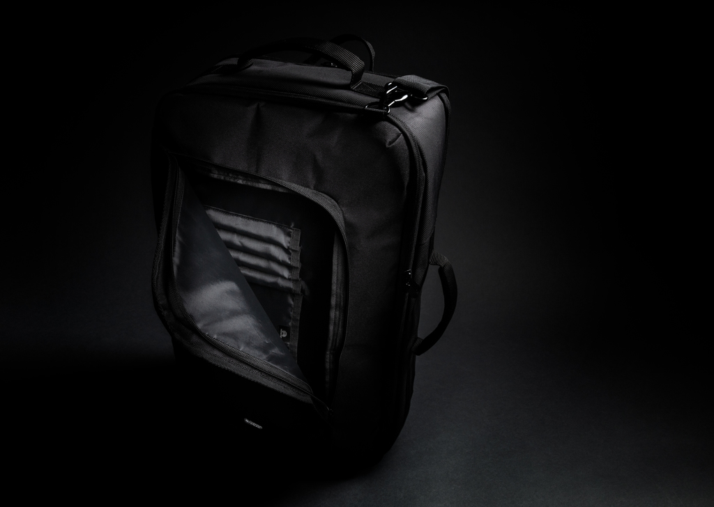 Swiss Peak 4-in-1 Rucksack wandelbar mit 15,6'' Laptopfach, RFID-Schutz, PVC-frei