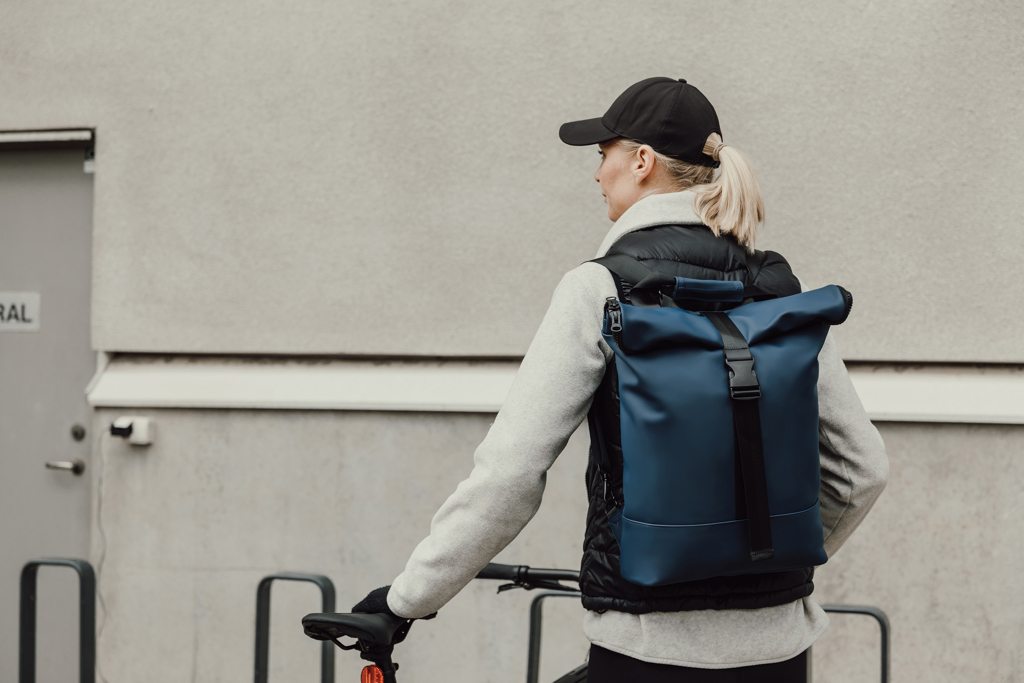 VINGA Baltimore Fahrradtasche mit 17-Zoll-Laptopfach, wandelbar zum Rucksack VINGA Baltimore Fahrradtasche mit 17-Zoll-Laptopfach, wandelbar zum Rucksack