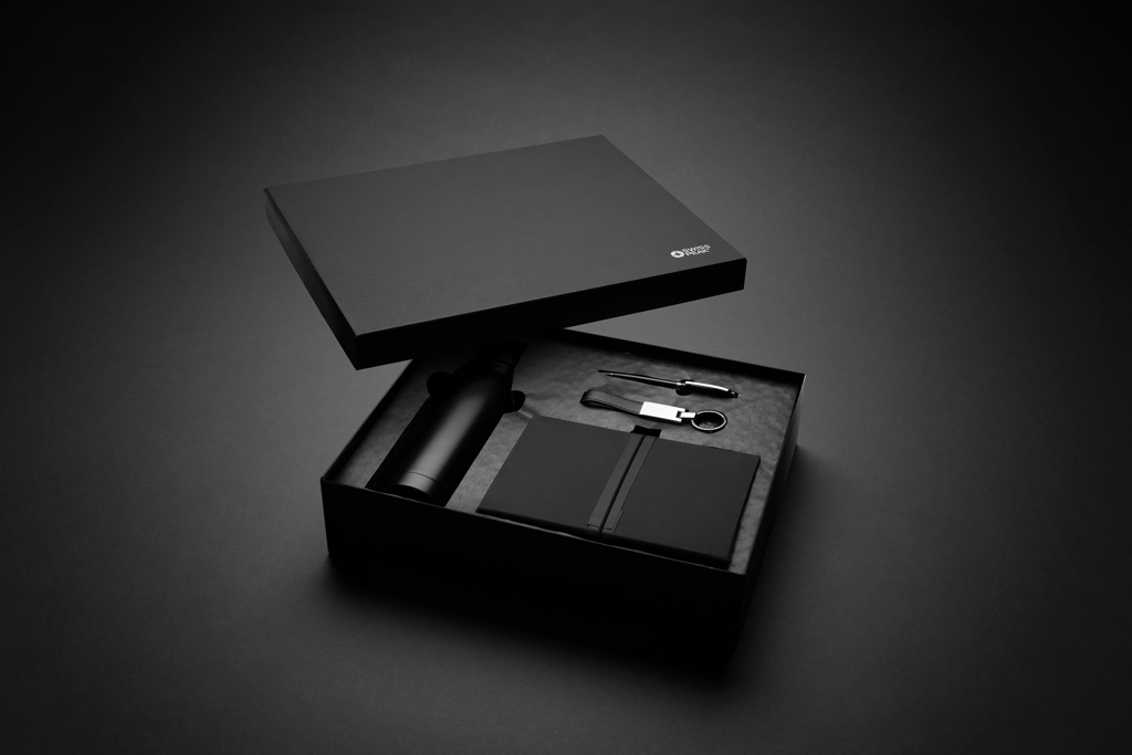 Swiss Peak RCS Deluxe Business-Set mit Flasche, Notizbuch, Kugelschreiber und Schlüsselanhänger