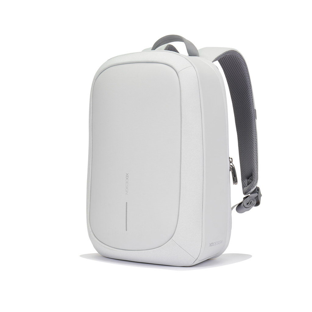XD Design Bobby Edge Anti-Diebstahl-Rucksack aus R-PET mit RFID-Schutz und Logo-Veredelung