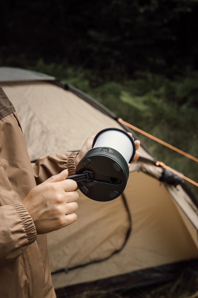 Nordic Drift Everest Bright RCS Campinglaterne mit Handkurbel – mit Logo bedruckbar