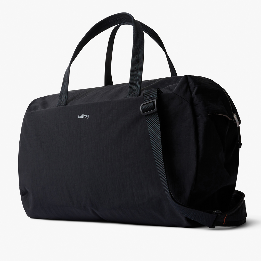 Bellroy Lite Duffel Reisetasche aus recyceltem PET Bellroy Lite Duffel Reisetasche aus recyceltem PET