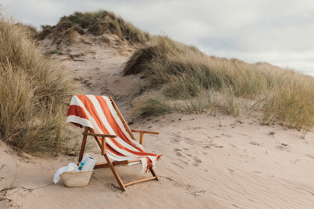 VINGA Valmer Strandtuch 450 g/m² aus Baumwolle mit Bestickung VINGA Valmer Strandtuch 450 g/m² aus Baumwolle mit Bestickung