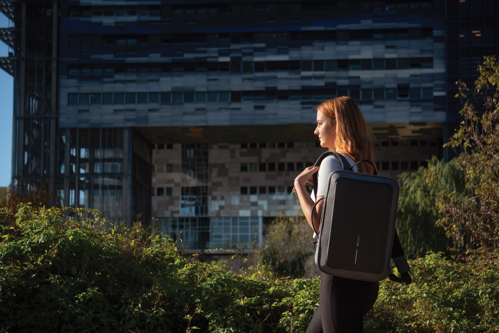 XD Design Bobby Bizz 2.0 Anti-Diebstahl-Rucksack & Aktentasche aus recyceltem PET XD Design Bobby Bizz 2.0 Anti-Diebstahl-Rucksack & Aktentasche aus recyceltem PET