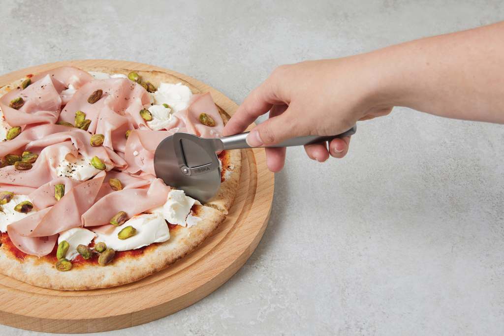 BOSKA Pizzaschneider Copenhagen aus Edelstahl mit Lasergravur