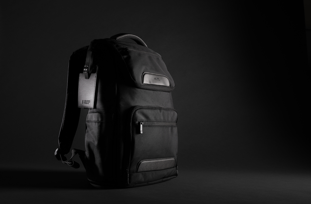 Swiss Peak Voyager 15.6" Laptop-Rucksack aus rPET, schwarz