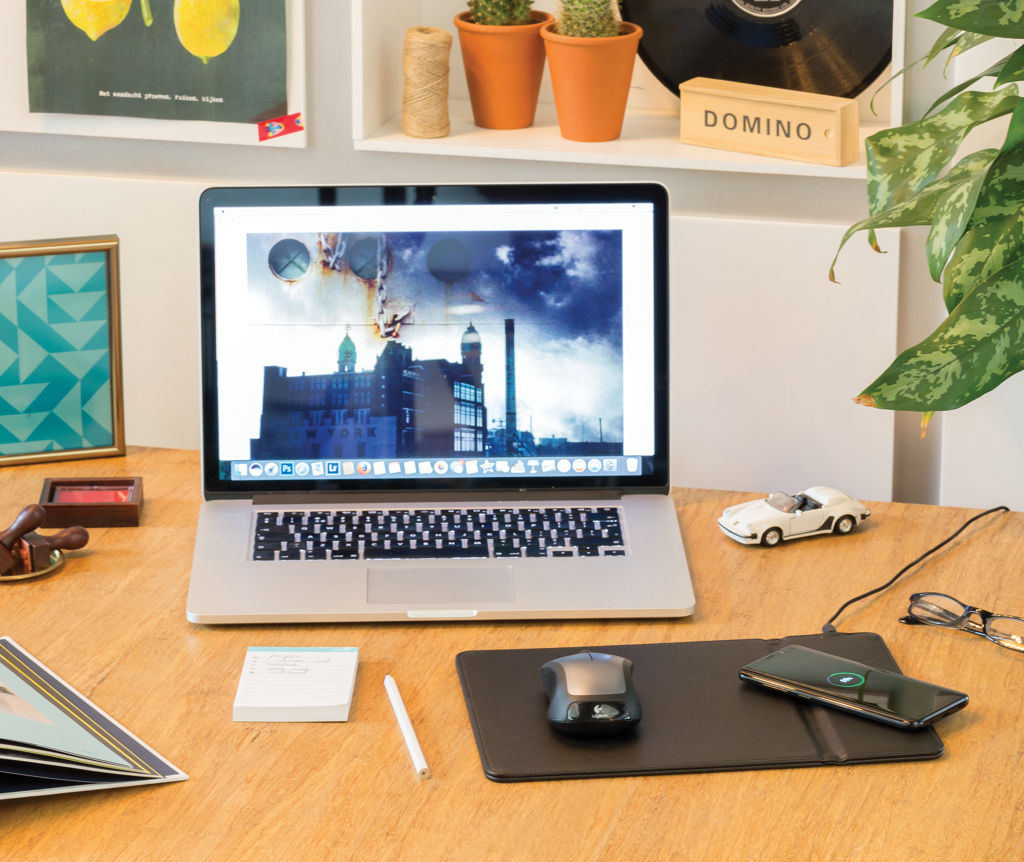 XD Collection Mousepad mit Wireless-5W-Charging und Handyhalter, Qi-kompatibel