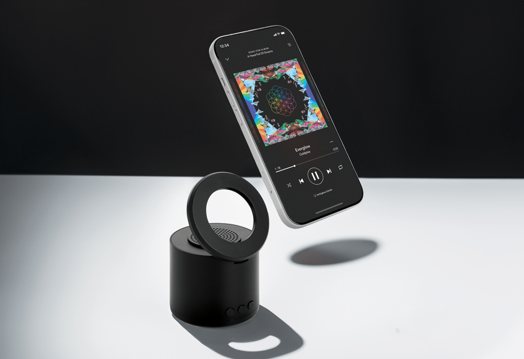 XD Collection Magpulse 3W Bluetooth-Lautsprecher aus RCS-recyceltem ABS mit Magnethalter