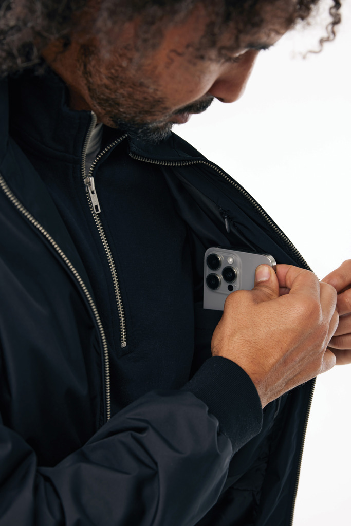 IQONIQ Odin Urban Jacke aus 100 % recyceltem Polyester, GRS-zertifiziert, mit individueller Stickerei oder Druck