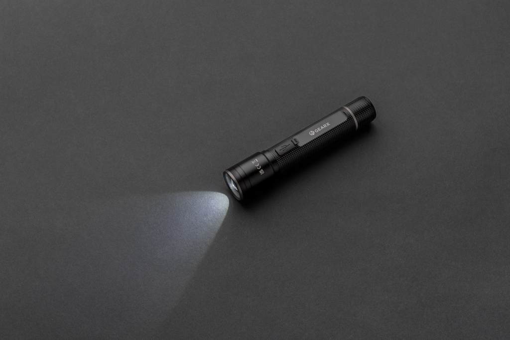 Gear X Taschenlampe P513.90 aus RCS-recyceltem Aluminium, USB-Akku, mit Logo bedruckbar Gear X Taschenlampe P513.90 aus RCS-recyceltem Aluminium, USB-Akku, mit Logo bedruckbar