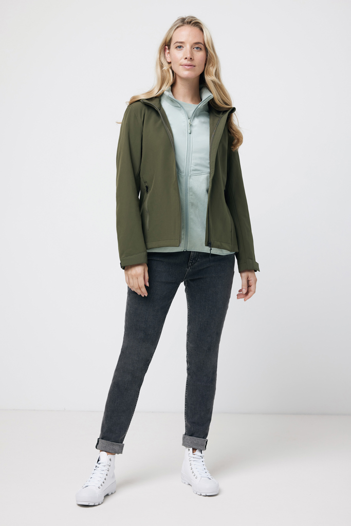 IQONIQ Makalu Damen-Softshelljacke aus recyceltem Polyester mit Logo-Veredelung