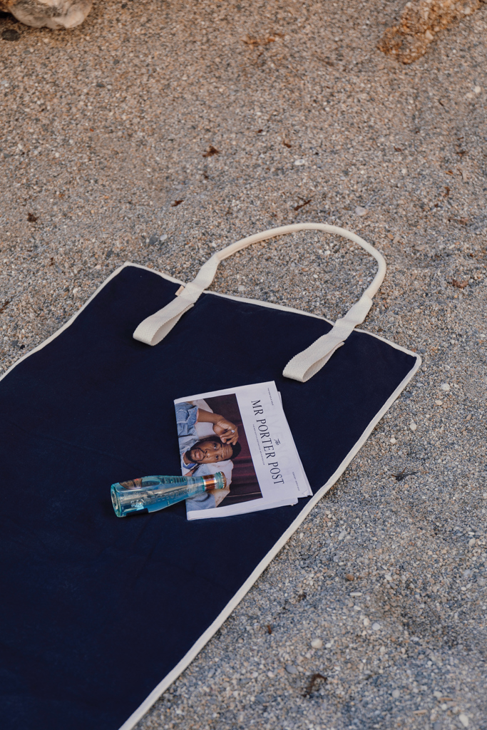 VINGA Volonne AWARE™ Strandmatte aus recyceltem Canvas mit Tragegriff und Tasche – bedruckbar