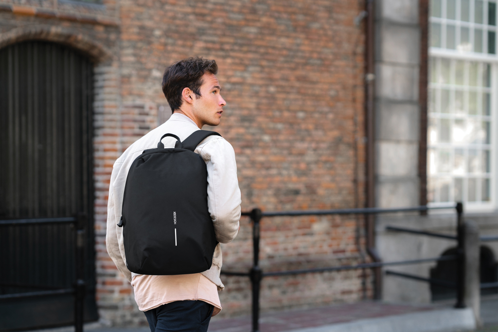 XD Design Bobby Soft Anti-Diebstahl-Rucksack mit RFID-Schutz aus rPET XD Design Bobby Soft Anti-Diebstahl-Rucksack mit RFID-Schutz aus rPET