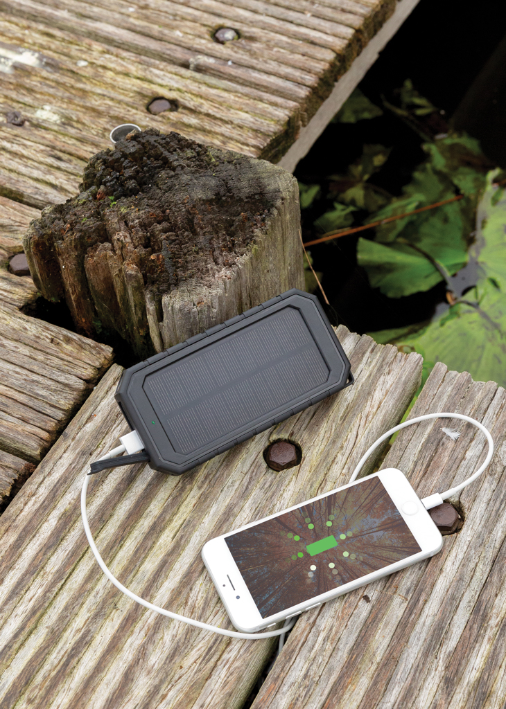 XD Collection Solar-Powerbank 10.000 mAh mit 10 W Wireless-Charging aus RCS-Recycling-ABS
