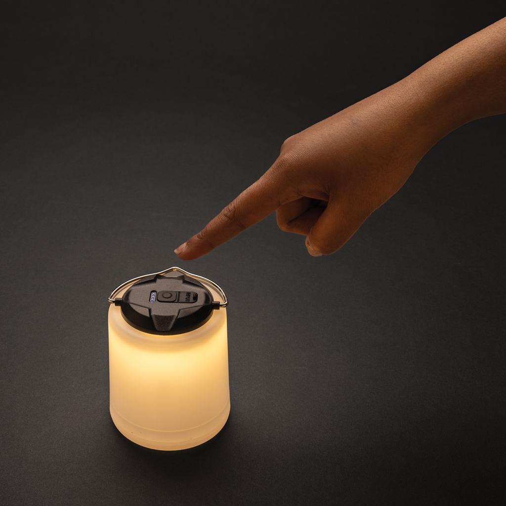 XD Collection Limio LED-Tischlampe aus RCS-recyceltem ABS, USB-C, IPX4