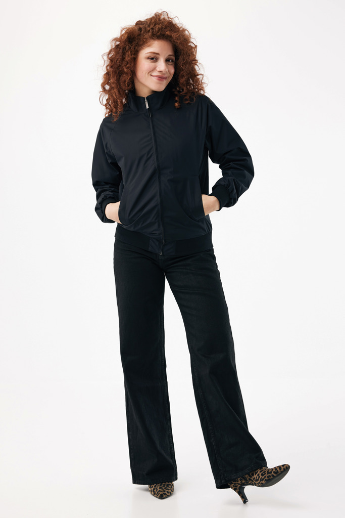 IQONIQ Odin Urban Jacke aus 100 % recyceltem Polyester, GRS-zertifiziert, mit individueller Stickerei oder Druck