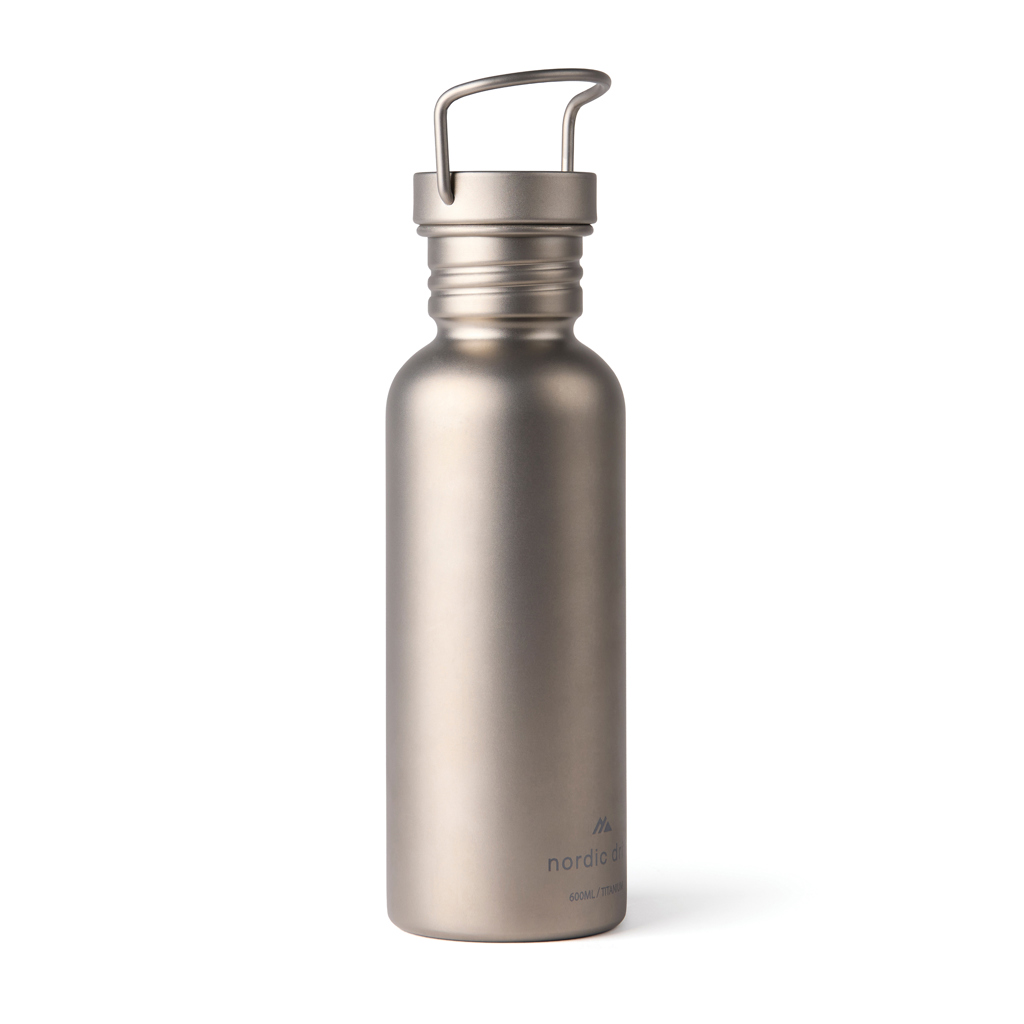 Nordic Drift Trail Titan-Wasserflasche 600 ml, ultraleicht, mit Lasergravur oder Tampondruck Nordic Drift Trail Titan-Wasserflasche 600 ml, ultraleicht, mit Lasergravur oder Tampondruck