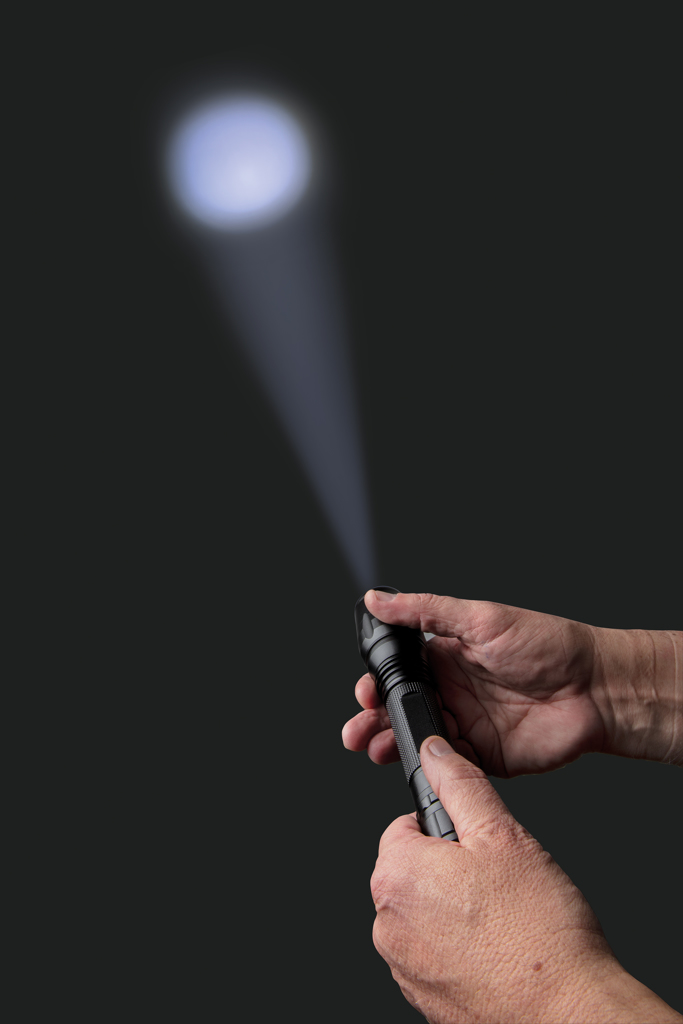 XD Collection 10W Cree LED-Taschenlampe aus Aluminium mit Logo-Veredelung XD Collection 10W Cree LED-Taschenlampe aus Aluminium mit Logo-Veredelung