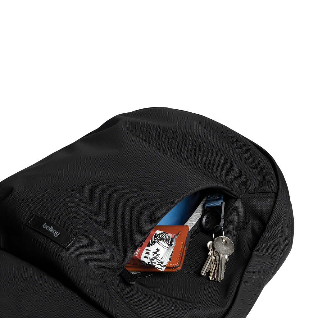 Bellroy Classic Rucksack aus rPET für 16-Zoll-Laptops, schwarz