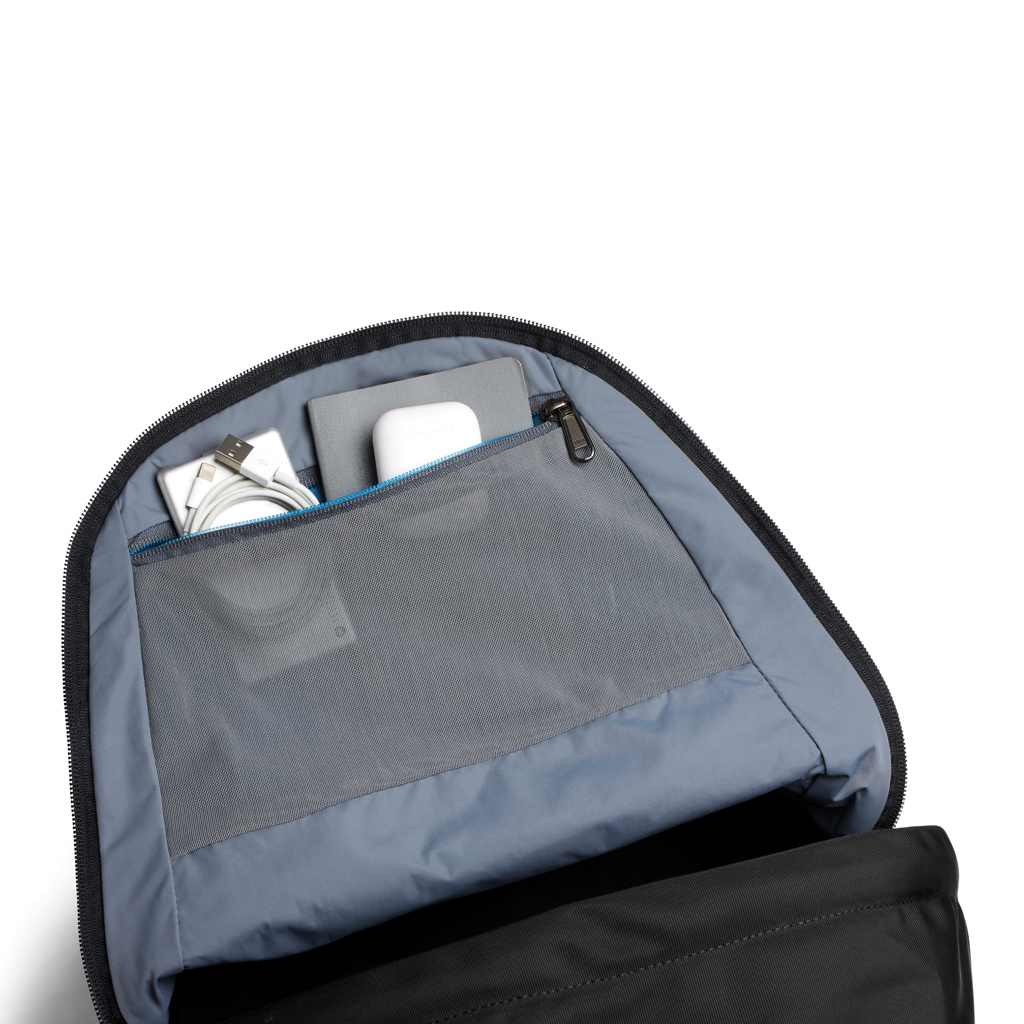 Bellroy Classic Rucksack aus rPET für 16-Zoll-Laptops, schwarz