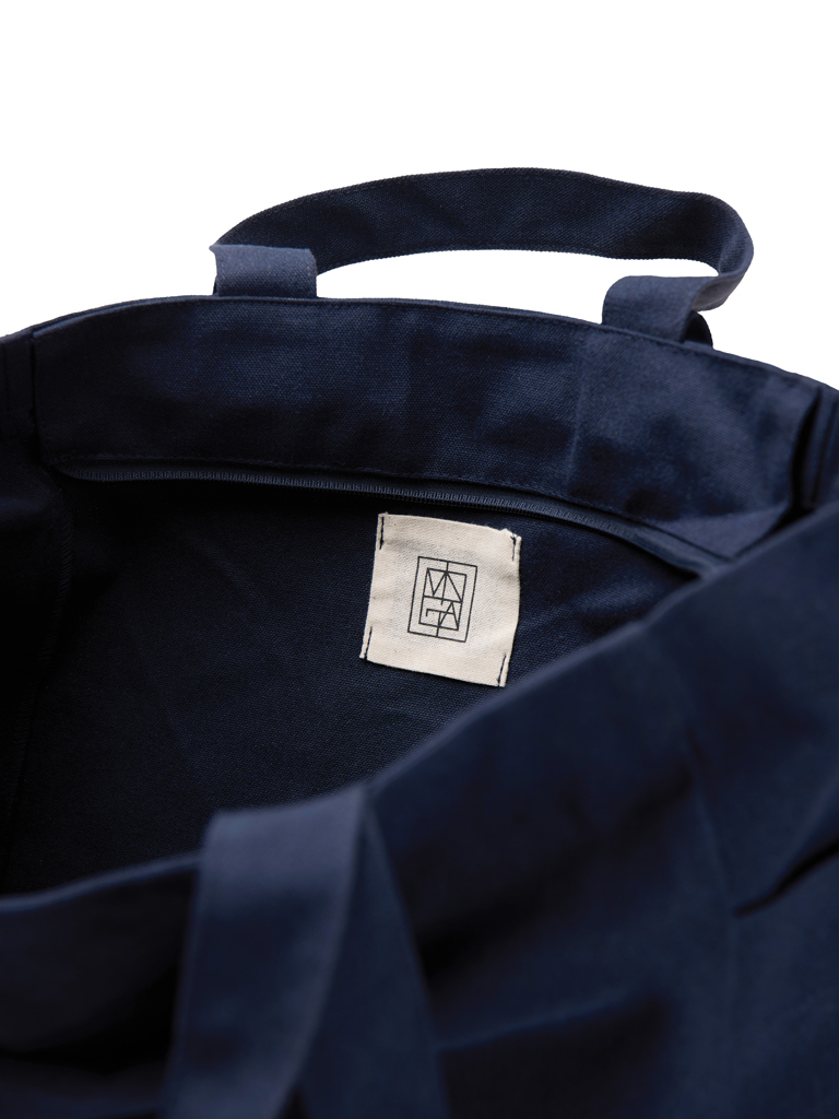 VINGA Hilo AWARE Reißverschlusstasche aus recyceltem Canvas