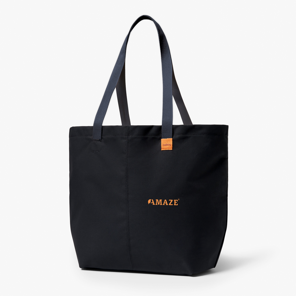 Bellroy Market Tote Einkaufstasche aus recyceltem PET, faltbar mit Flaschen-Sleeves Bellroy Market Tote Einkaufstasche aus recyceltem PET, faltbar mit Flaschen-Sleeves