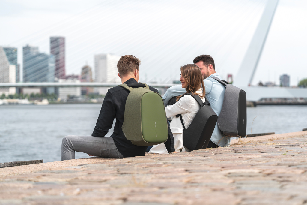 Bobby Hero Small Anti-Diebstahl-Rucksack aus rPET — XD Design, mit Logo veredelbar Bobby Hero Small Anti-Diebstahl-Rucksack aus rPET — XD Design, mit Logo veredelbar