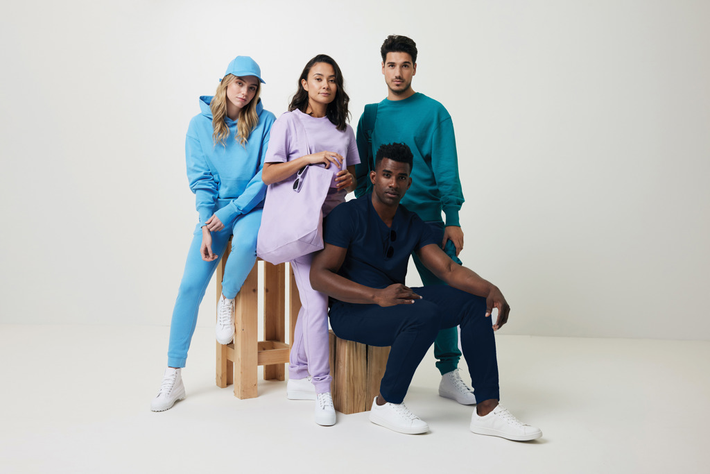 iqoniq Yoho Relax-Hoodie 340 g/m² aus 50 % recycelter & 50 % Bio-Baumwolle, bestickbar & bedruckbar