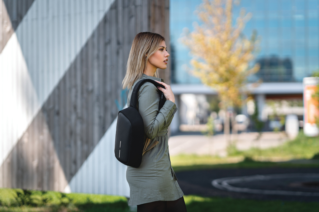XD Design Bobby Sling Anti-Diebstahl Crossbody-Rucksack aus recyceltem PET XD Design Bobby Sling Anti-Diebstahl Crossbody-Rucksack aus recyceltem PET
