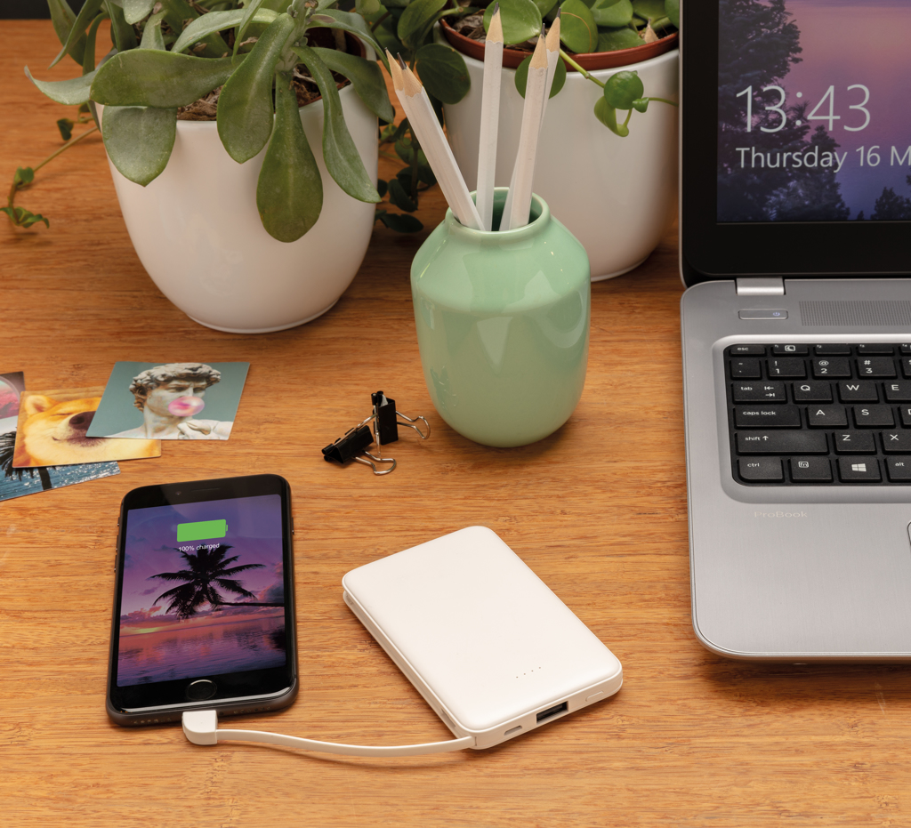 XD Collection 5.000 mAh Powerbank P322 mit 3 integrierten Kabeln – als Werbegeschenk bedruckbar