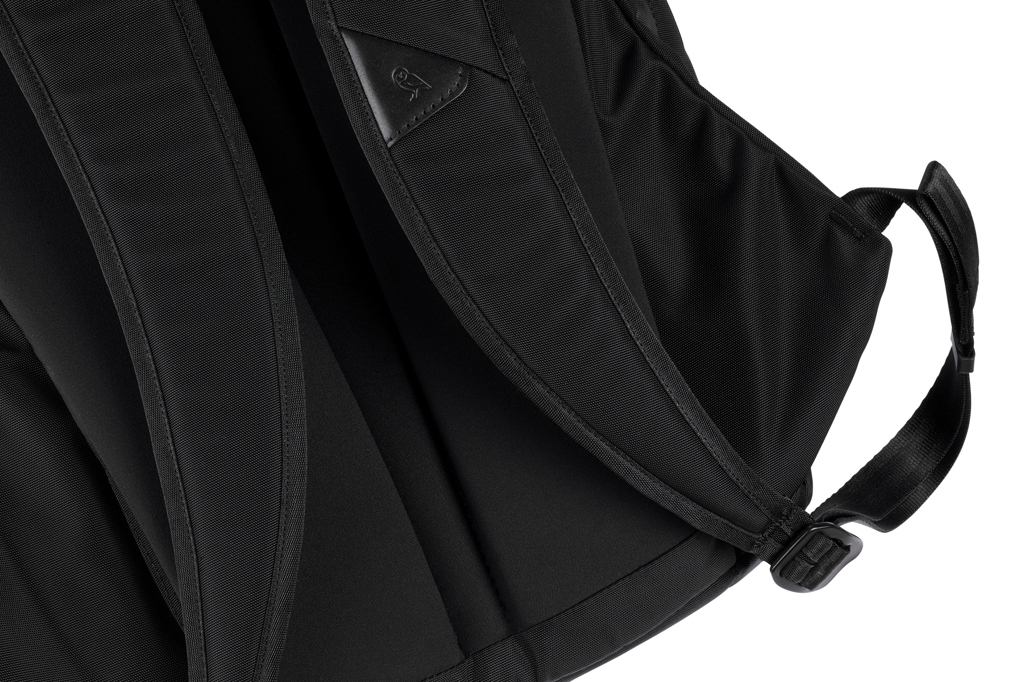Bellroy Classic Rucksack aus rPET für 16-Zoll-Laptops, schwarz