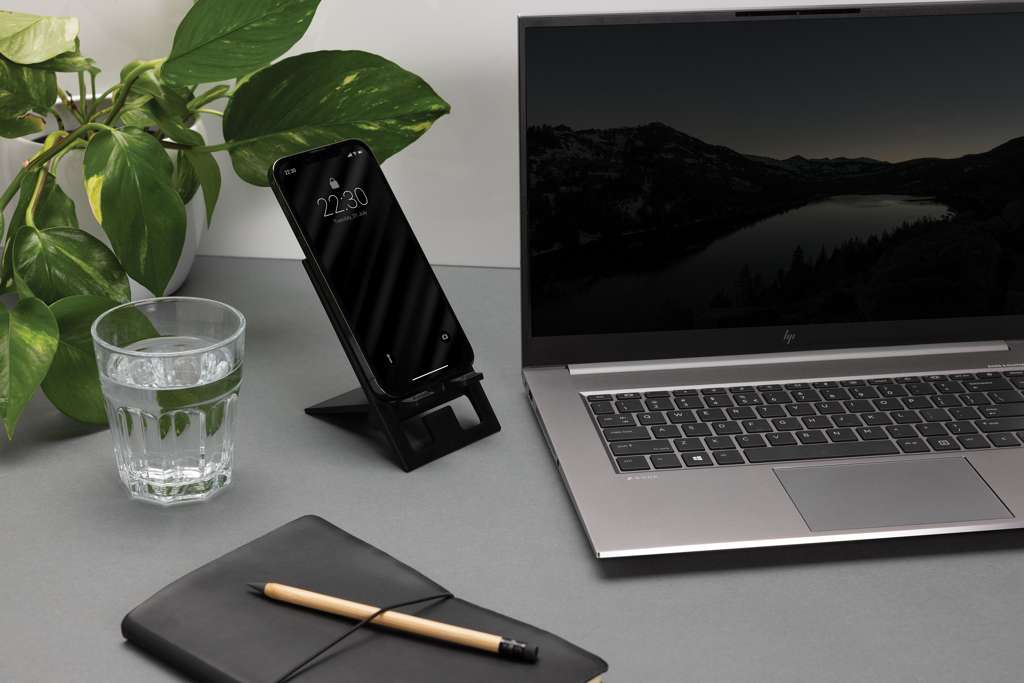 SnapStand Faltbarer Telefonständer aus 85 % recyceltem ABS – bedruckbar SnapStand Faltbarer Telefonständer aus 85 % recyceltem ABS – bedruckbar