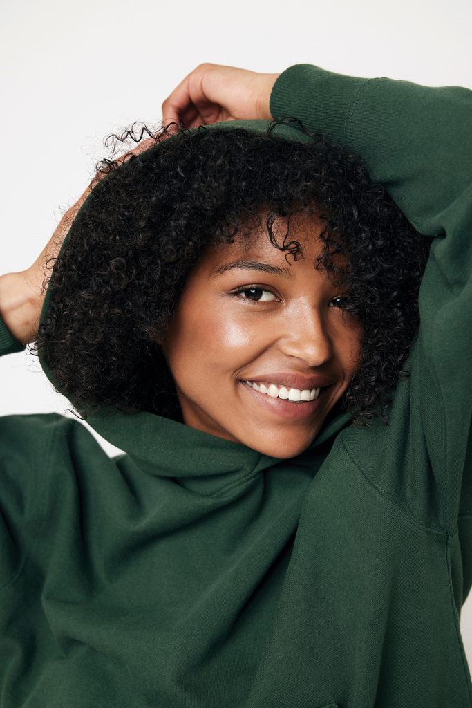 iqoniq Yoho Relax-Hoodie 340 g/m² aus 50 % recycelter & 50 % Bio-Baumwolle, bestickbar & bedruckbar