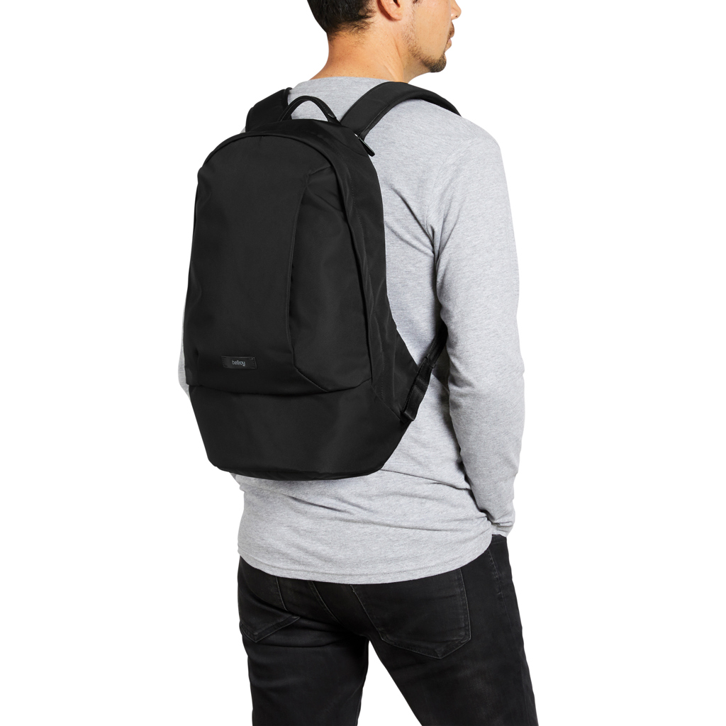 Bellroy Classic Rucksack aus rPET für 16-Zoll-Laptops, schwarz