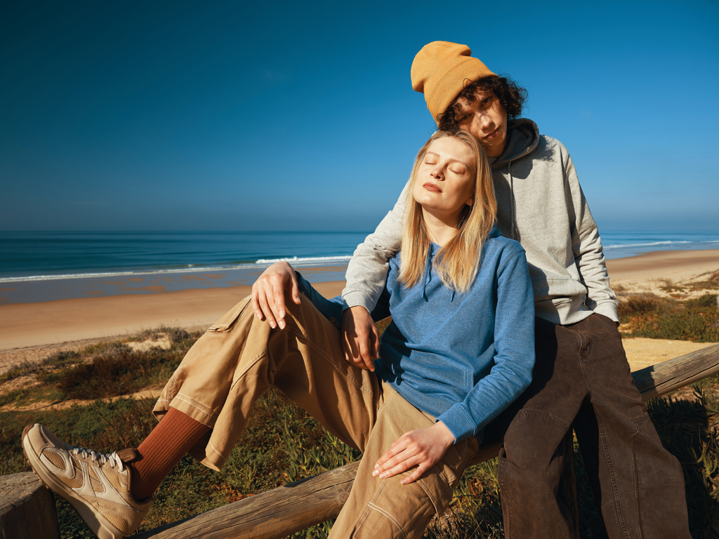 IQONIQ Torres Hoodie aus Recycling- und Bio-Baumwolle, unisex, bestickbar und bedruckbar IQONIQ Torres Hoodie aus Recycling- und Bio-Baumwolle, unisex, bestickbar und bedruckbar