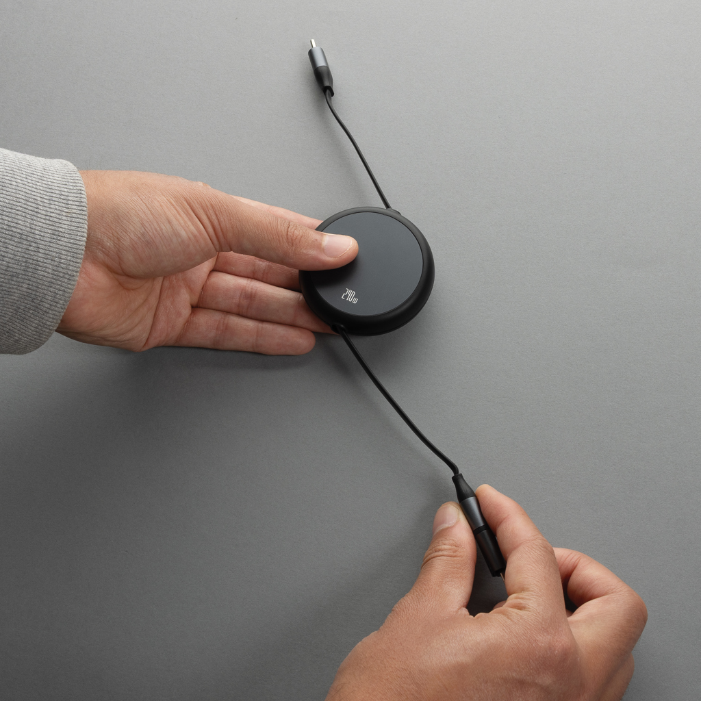 Terra 240W 2-in-1 Ladekabel ausziehbar aus RCS-recyceltem Aluminium mit Logo bedrucken