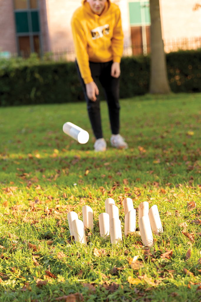 Wurfspiel aus Holz mit 12 Pins im Baumwollbeutel — XD Collection