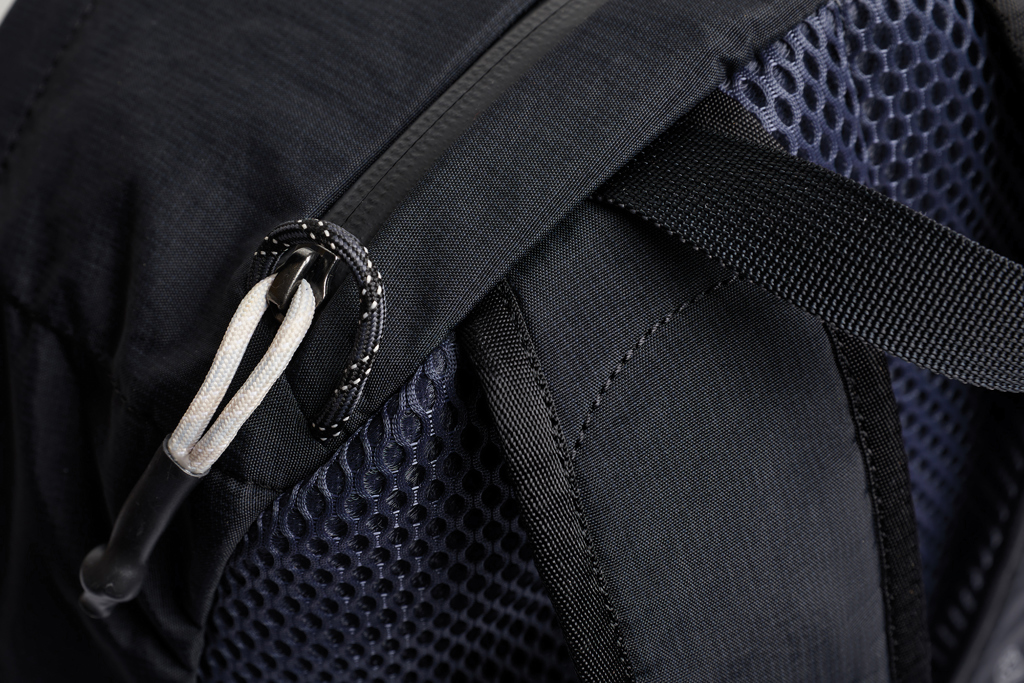 Bellroy Lite Daypack aus 100 % recyceltem PET, bedruck- und bestickbar